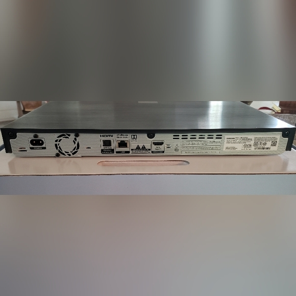 Samsung Ultra HD Blu-ray Player, m#M7500, not used - Picture 3 of 16